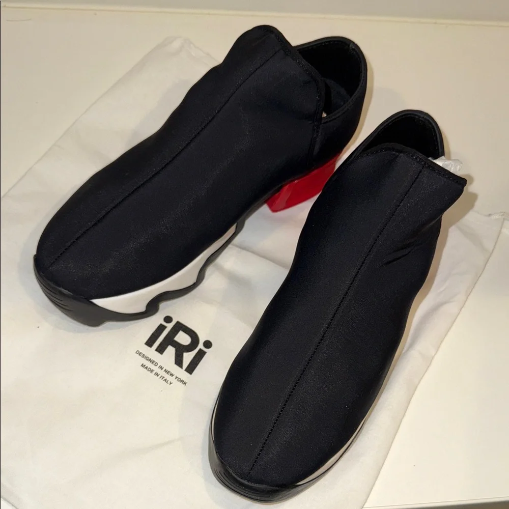 iRi WES I Black Red Low Top‎ Sneaker
